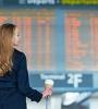 femme à l'aéroport