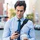 jeune homme smartphone