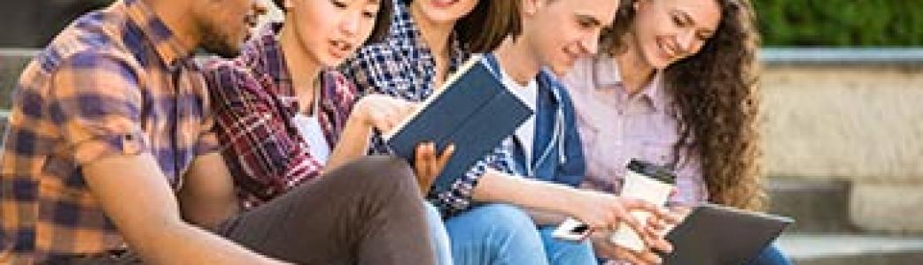 jeunes etudiants-bande-revision