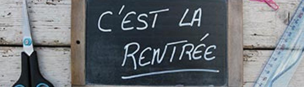 ardoise avec texte "rentrée"