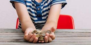mains enfants pieces