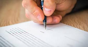 Signature d'un contrat